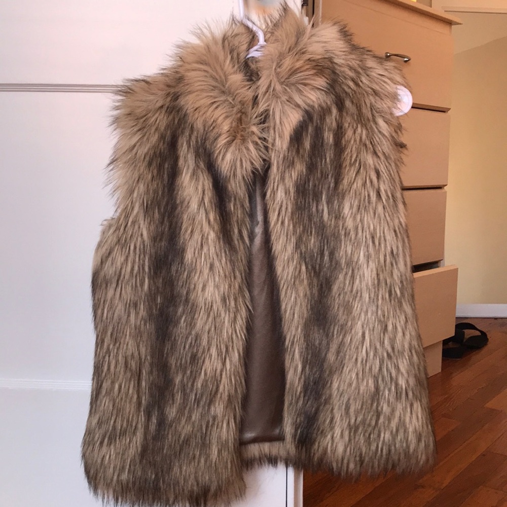 Eddie Bauer fur vest